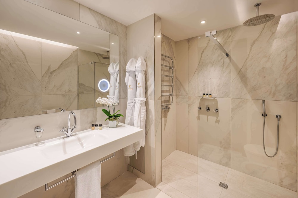The Square Milano Duomo - Preferred Hotels & Resorts — Hotel rooms in Milan, Lombardy