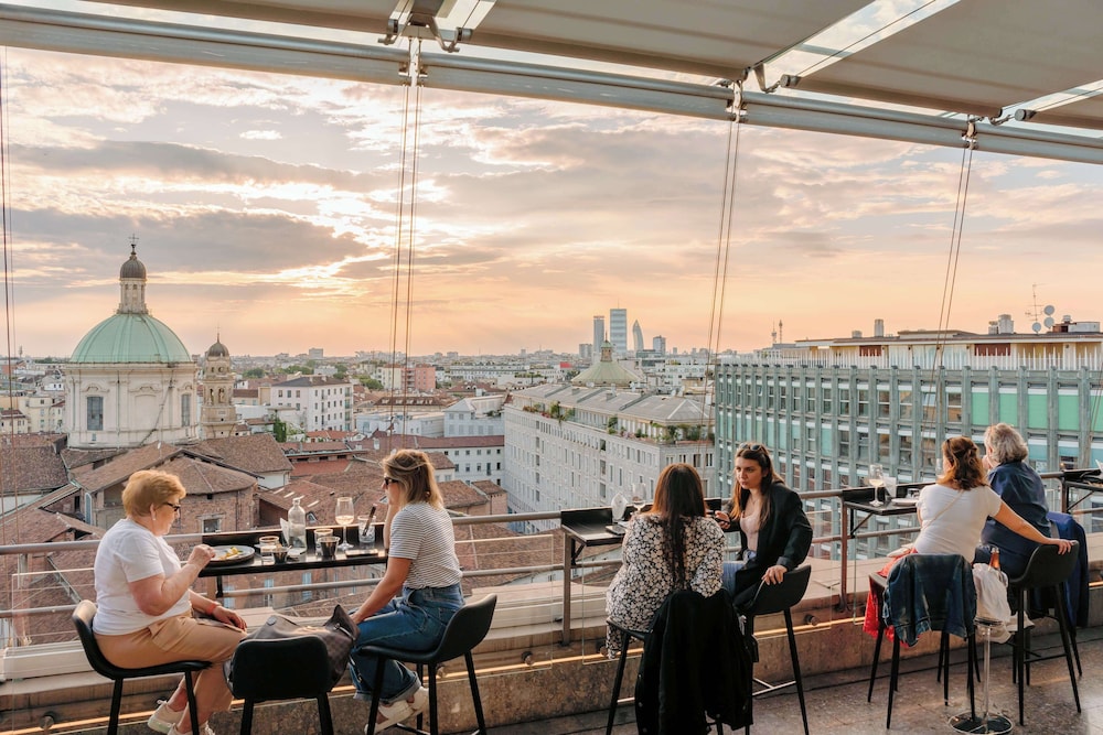 The Square Milano Duomo - Preferred Hotels & Resorts — Restaurant & bars in Milan, Lombardy