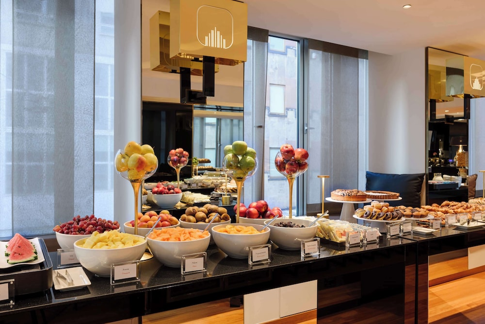 The Square Milano Duomo - Preferred Hotels & Resorts — Restaurant & bars in Milan, Lombardy
