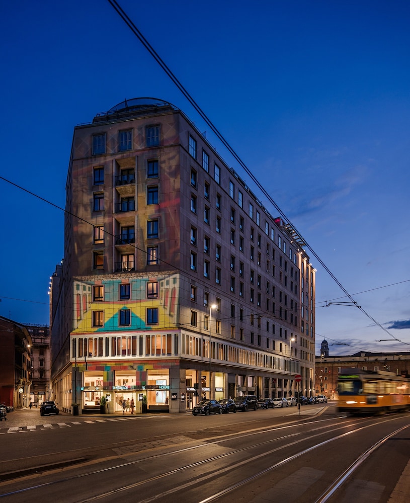 The Square Milano Duomo - Preferred Hotels & Resorts — Hotel building in Milan, Lombardy