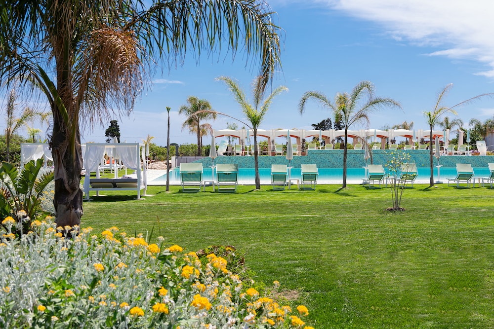 Wellness & Spa Hotel Principe di Fitalia — Swimming pool in Fanusa, Sicily