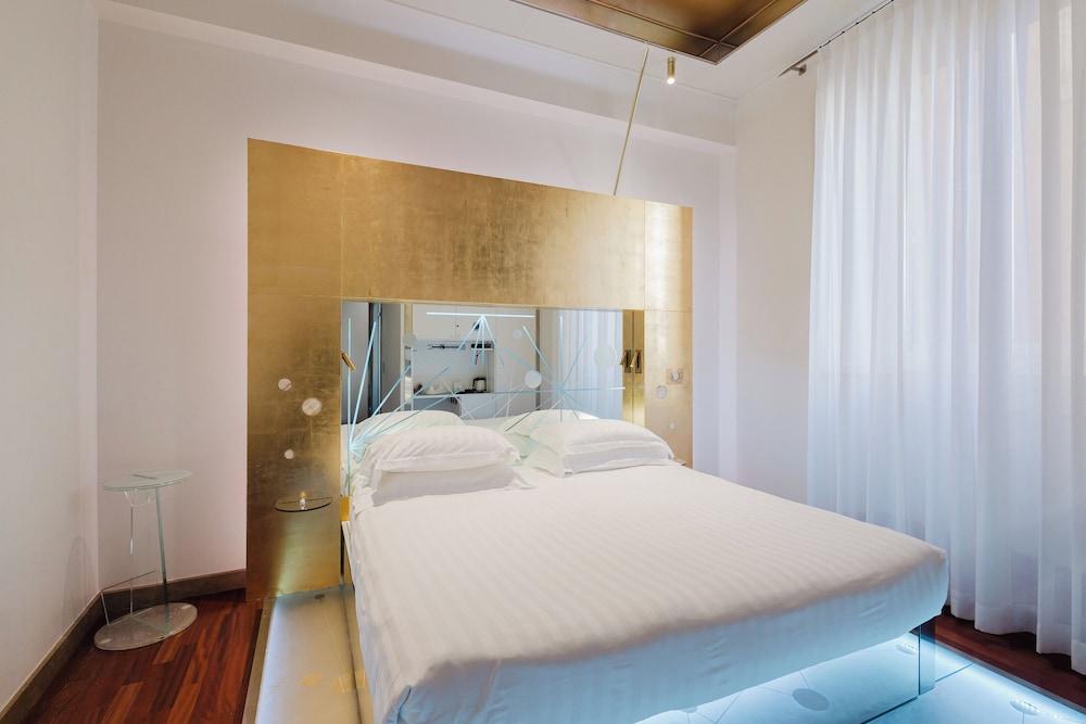 Hotel Trecento — Hotel rooms in Rome, Lazio