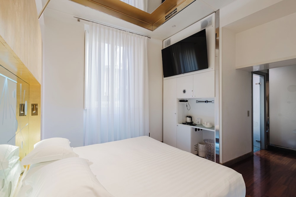 Hotel Trecento — Hotel rooms in Rome, Lazio