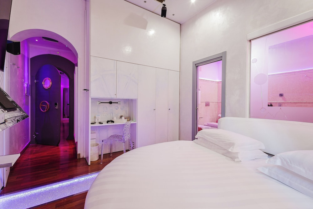 Hotel Trecento — Hotel rooms in Rome, Lazio