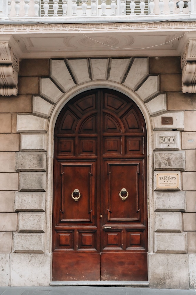 Hotel Trecento — Hotel building in Rome, Lazio