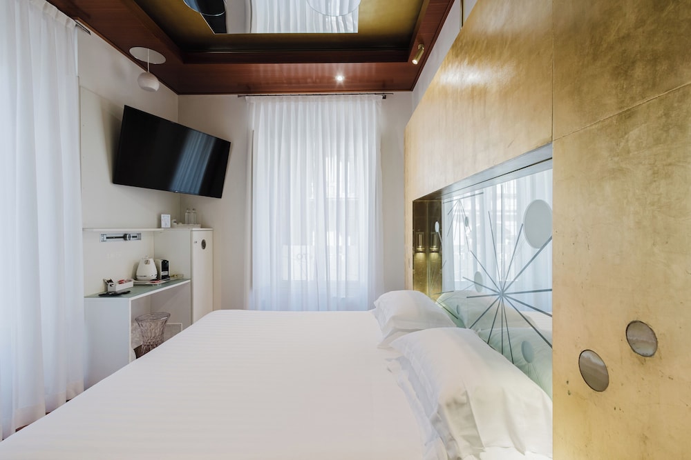 Hotel Trecento — Hotel rooms in Rome, Lazio