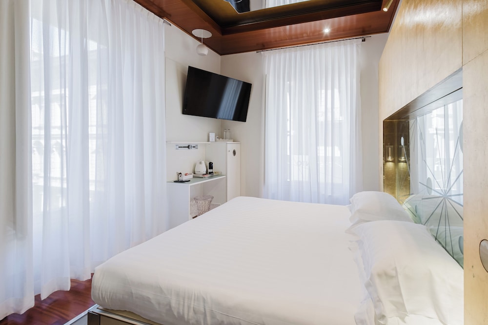 Hotel Trecento — Hotel rooms in Rome, Lazio