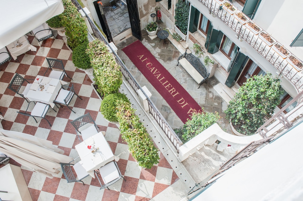 Hotel Ai Cavalieri di Venezia — Hotel building in Venice, Veneto