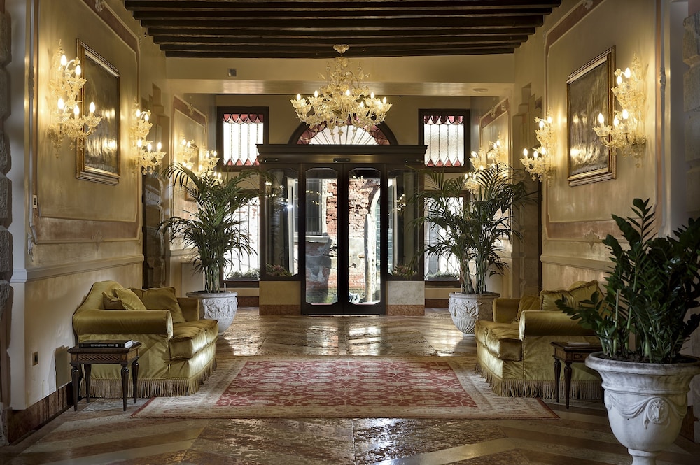 Hotel Ai Cavalieri di Venezia — Hotel building in Venice, Veneto