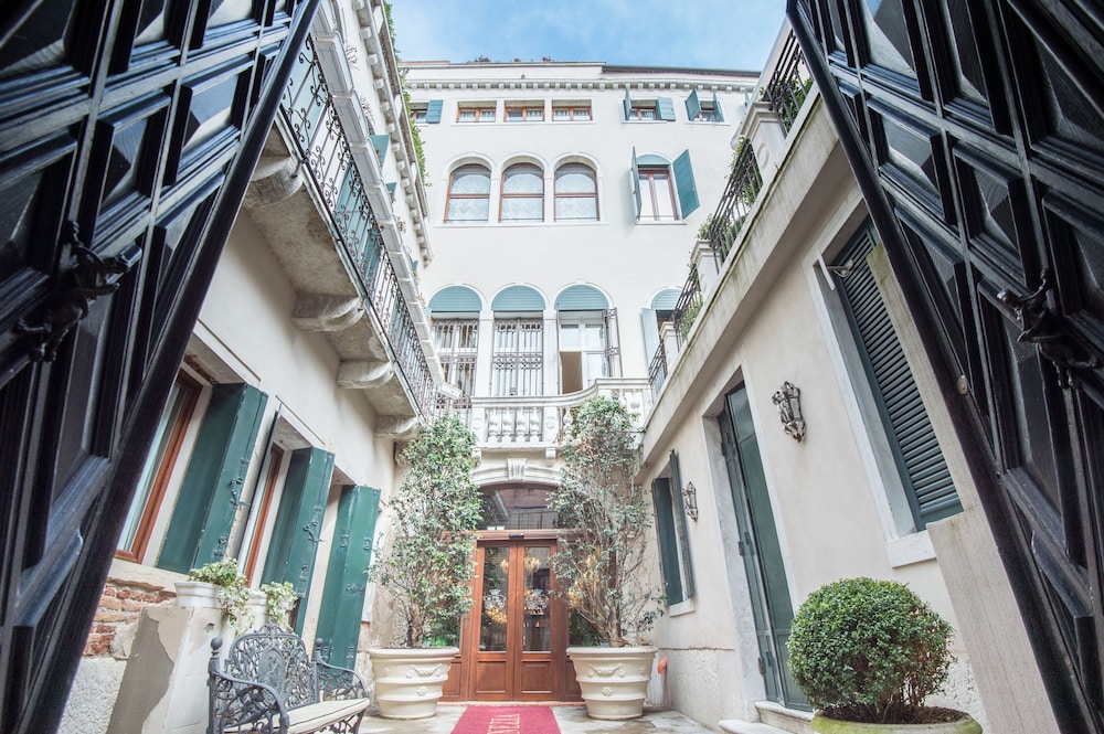 Hotel Ai Cavalieri di Venezia — Main photo in Venice, Veneto