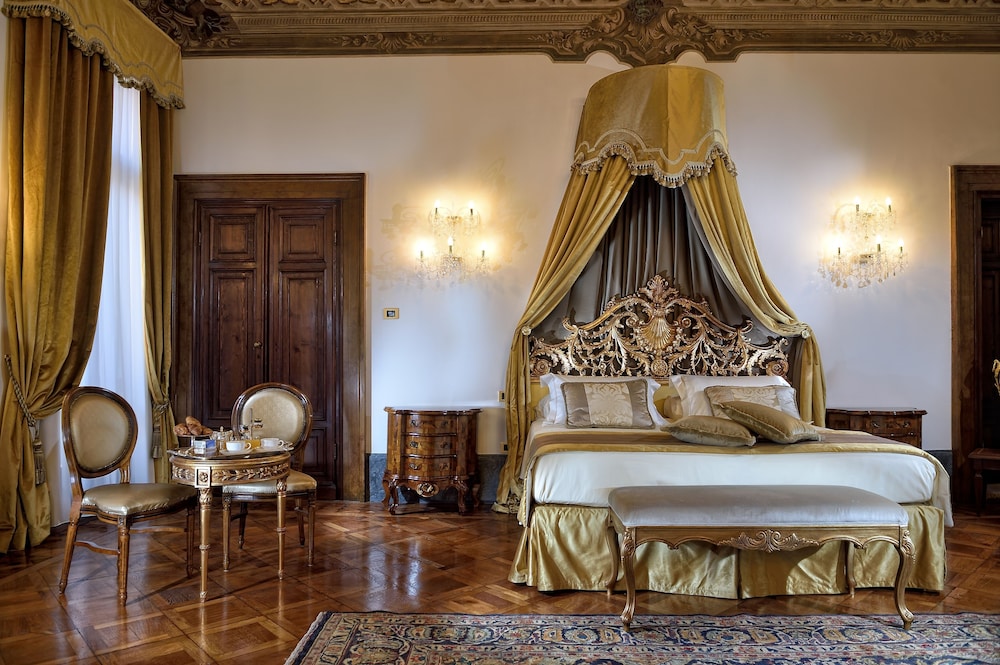 Hotel Ai Cavalieri di Venezia — Hotel rooms in Venice, Veneto