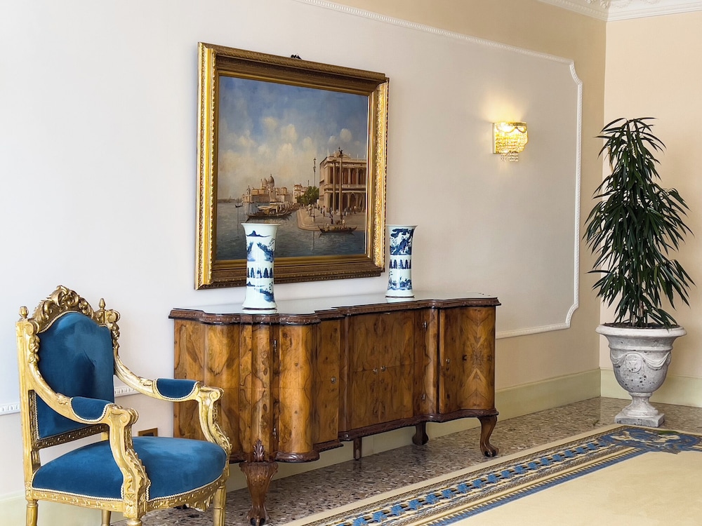 Hotel Ai Cavalieri di Venezia — Hotel building in Venice, Veneto