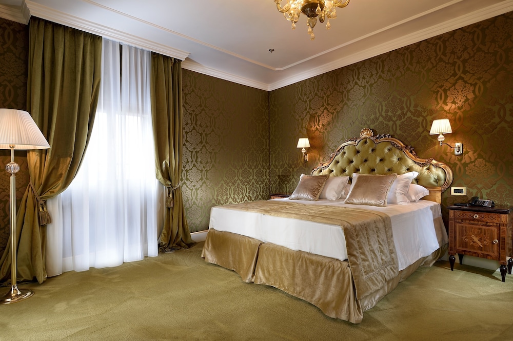Hotel Ai Cavalieri di Venezia — Hotel rooms in Venice, Veneto