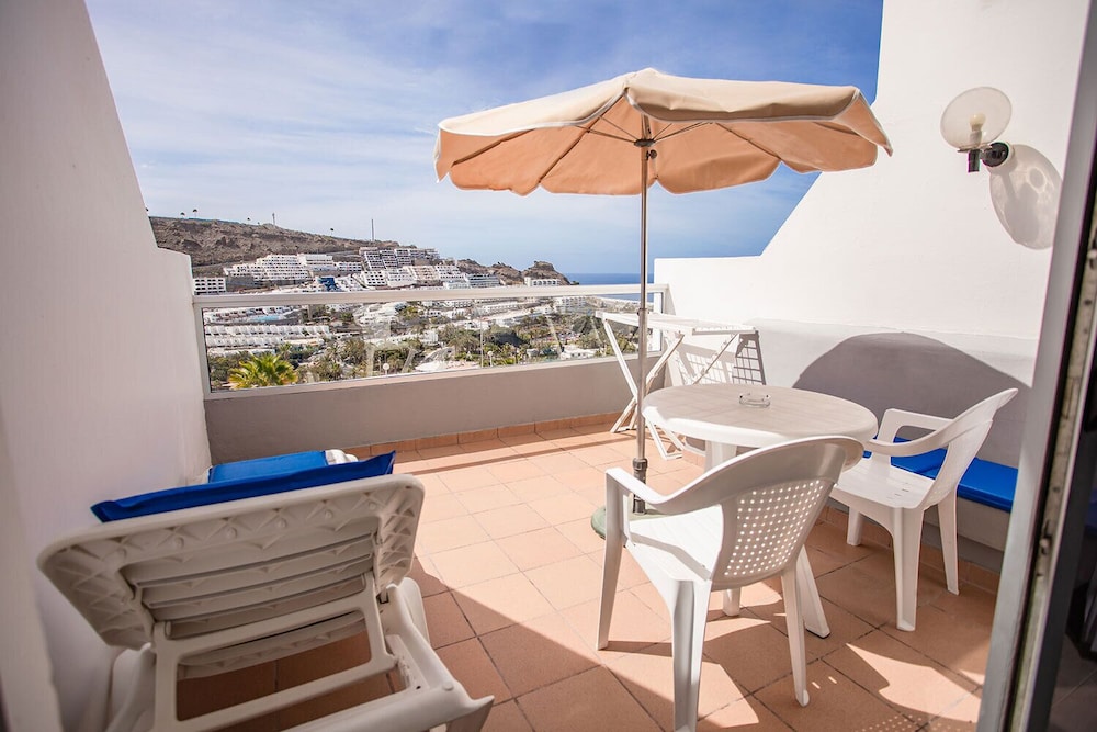 Servatur Montebello — Hotel rooms in Puerto Rico, Canary Islands