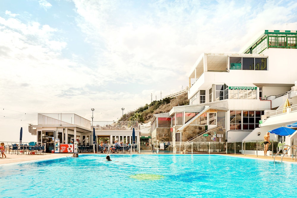 Servatur Montebello — Swimming pool in Puerto Rico, Canary Islands