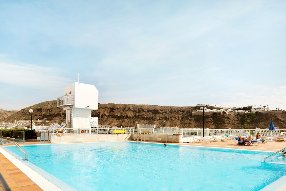 Servatur Montebello — Swimming pool in Puerto Rico, Canary Islands