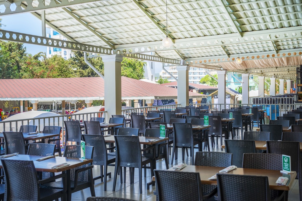 Armas Green Fugla Beach - All Inclusive — Restaurant & bars in Alanya