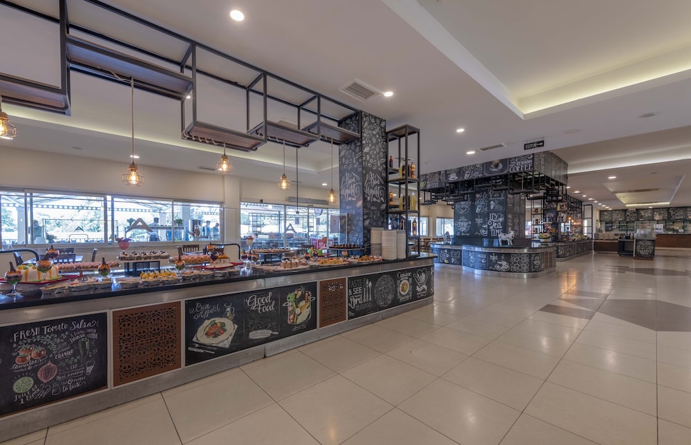Armas Green Fugla Beach - All Inclusive — Restaurant & bars in Alanya