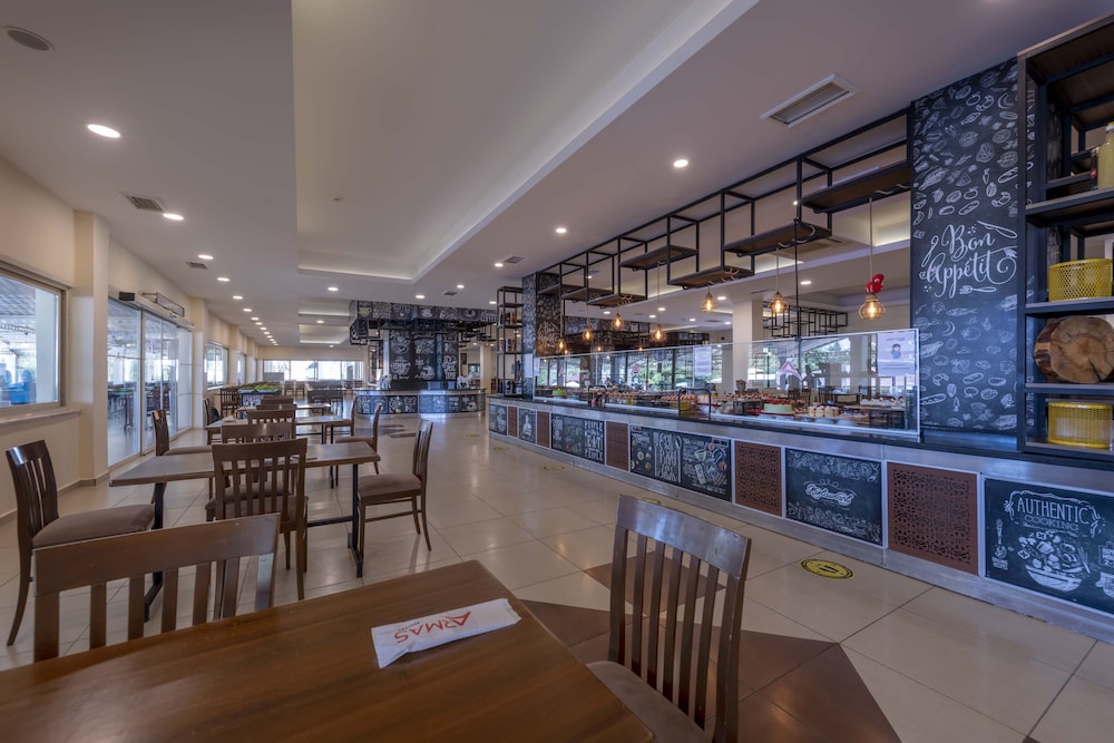Armas Green Fugla Beach - All Inclusive — Restaurant & bars in Alanya