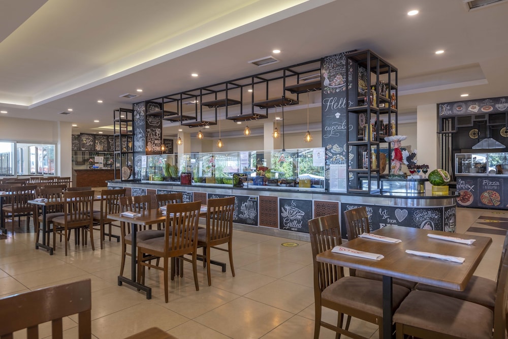 Armas Green Fugla Beach - All Inclusive — Restaurant & bars in Alanya