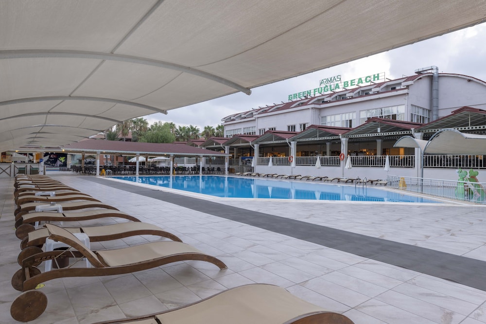 Armas Green Fugla Beach - All Inclusive — Swimming pool in Alanya