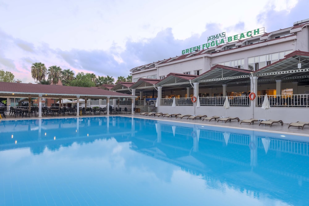 Armas Green Fugla Beach - All Inclusive — Hotel building in Alanya