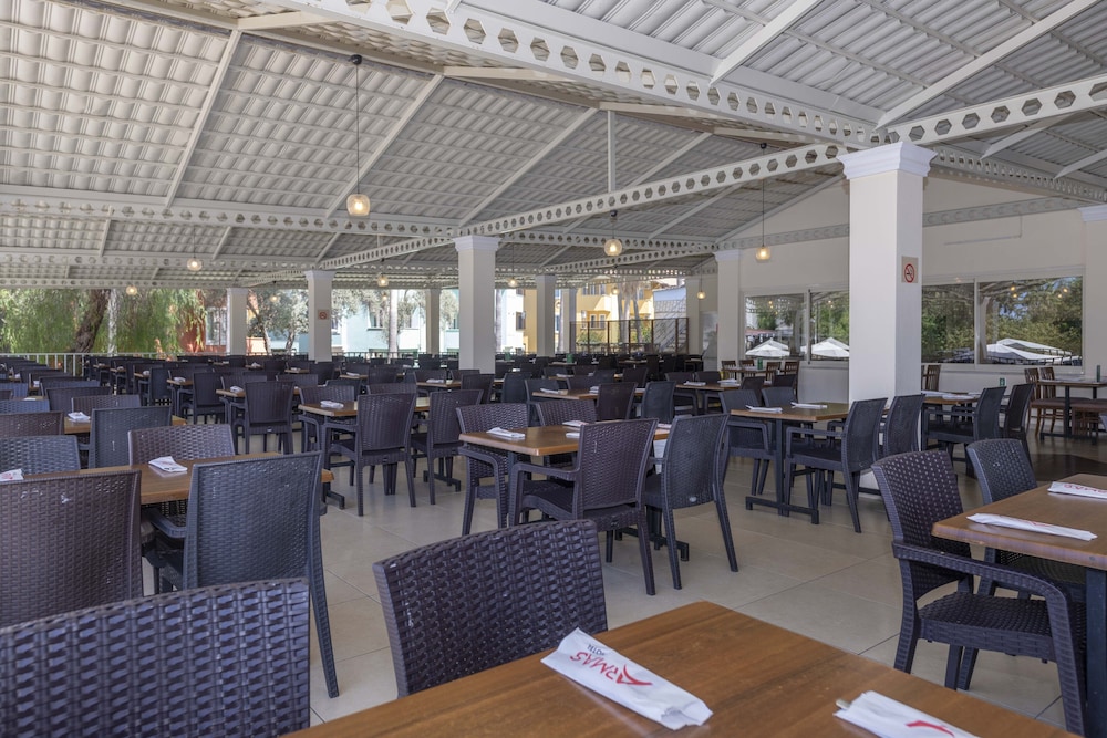 Armas Green Fugla Beach - All Inclusive — Restaurant & bars in Alanya