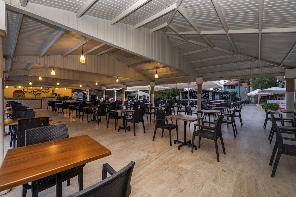 Armas Green Fugla Beach - All Inclusive — Restaurant & bars in Alanya