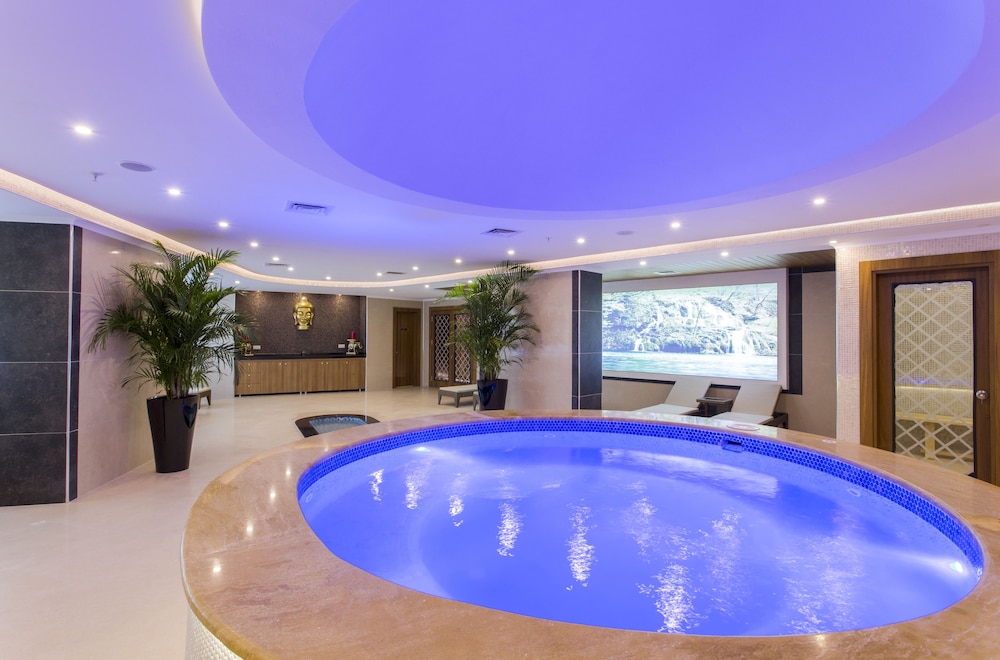Michell Hotel - Adults Only - All Inclusive — Swimming pool in Alanya