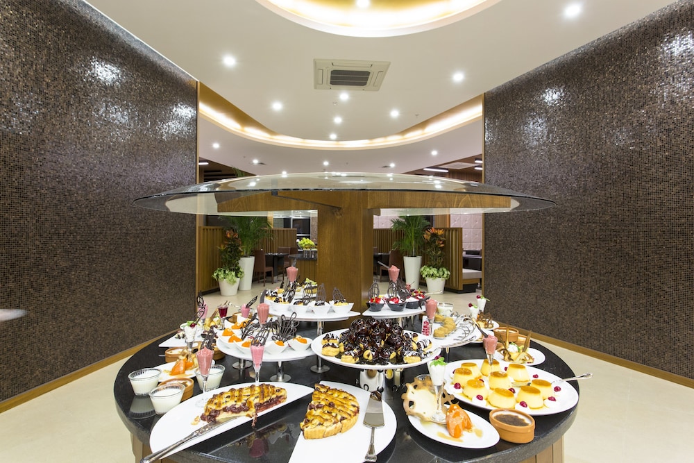 Michell Hotel - Adults Only - All Inclusive — Restaurant & bars in Alanya