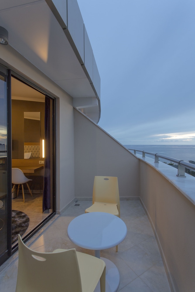 Michell Hotel - Adults Only - All Inclusive — Hotel rooms in Alanya