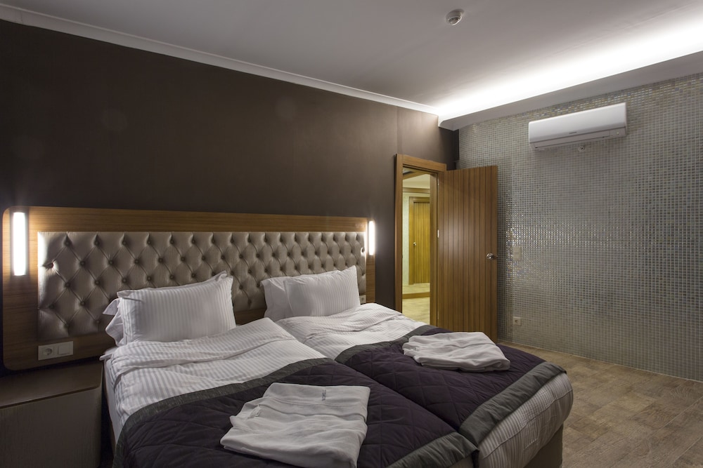 Michell Hotel - Adults Only - All Inclusive — Hotel rooms in Alanya