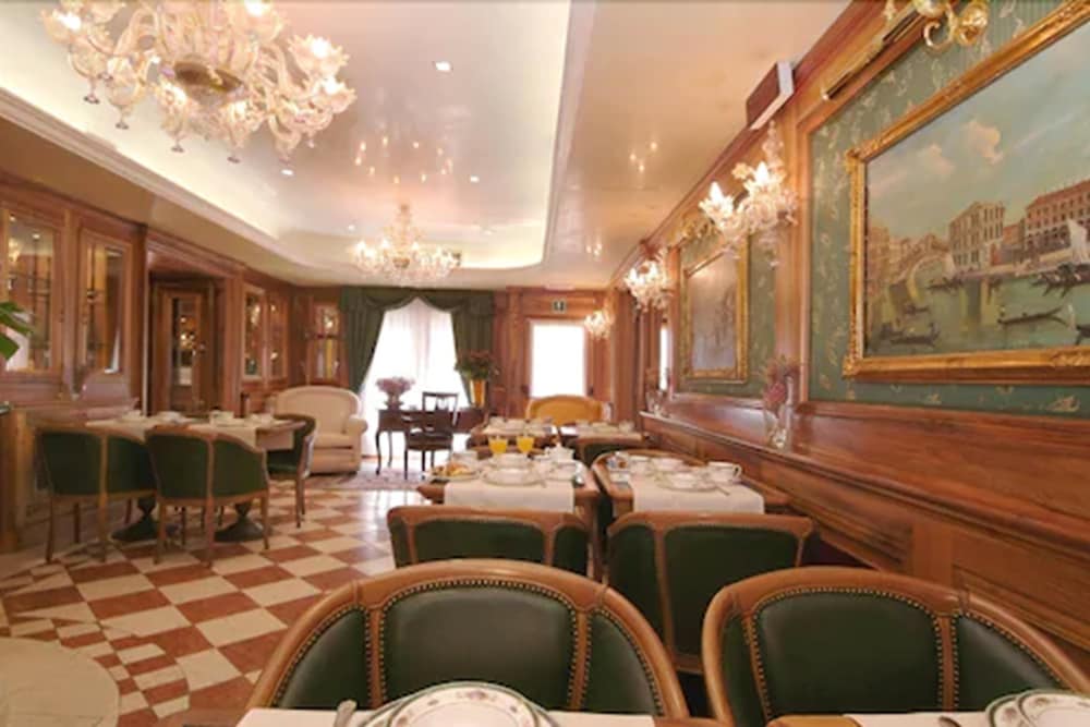 Hotel Ca Marinella — Restaurant & bars in Venice, Veneto