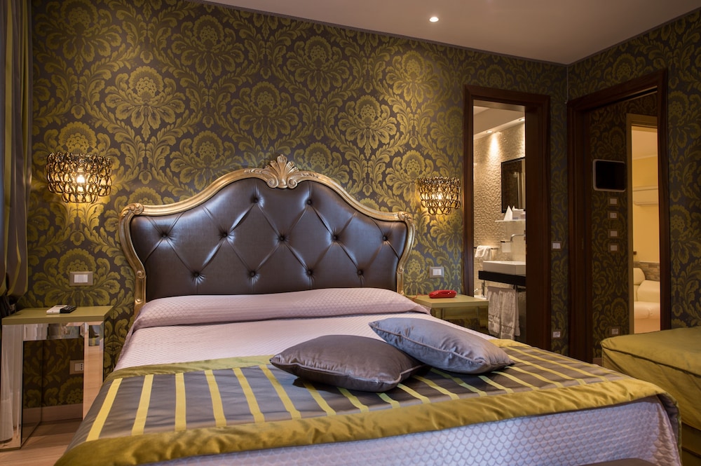 Hotel Ca Marinella — Hotel rooms in Venice, Veneto