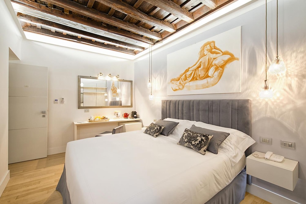 Domus Libera — Hotel rooms in Rome, Lazio