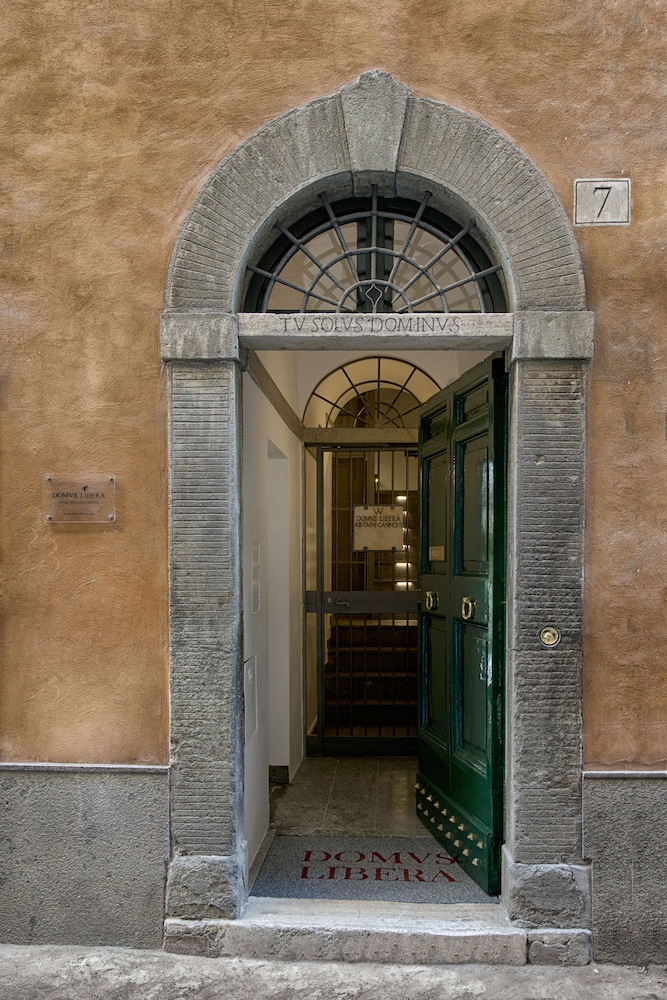 Domus Libera — Hotel building in Rome, Lazio