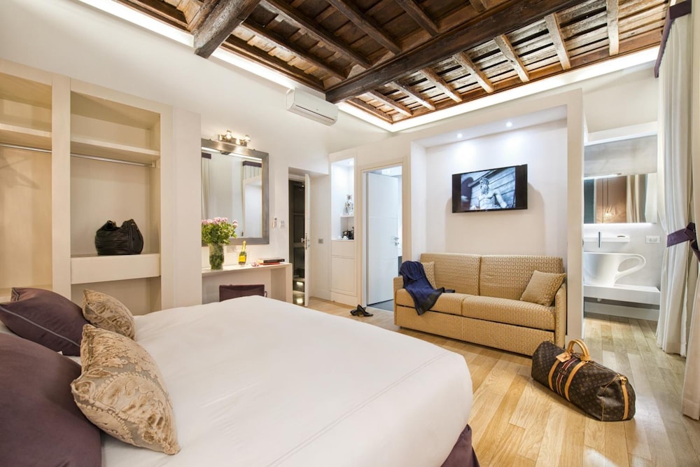 Domus Libera — Hotel rooms in Rome, Lazio