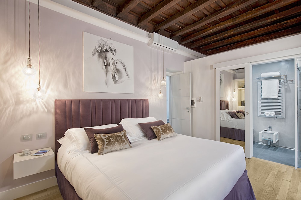 Domus Libera — Hotel rooms in Rome, Lazio