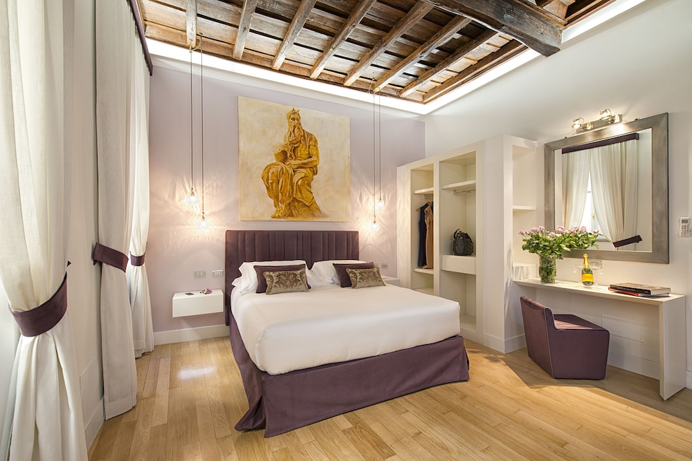 Domus Libera — Hotel rooms in Rome, Lazio