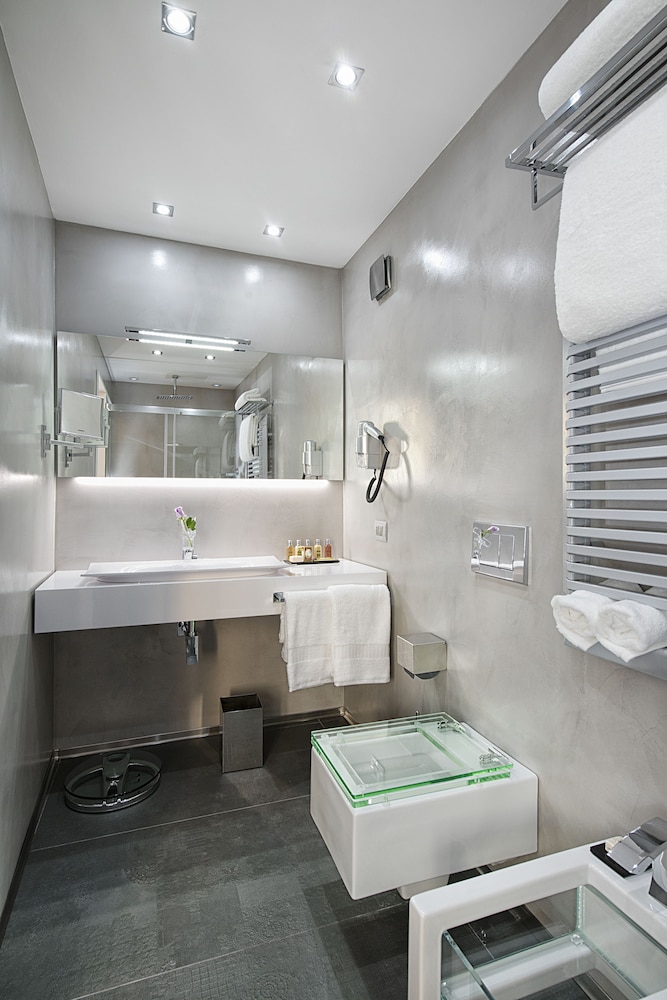Domus Libera — Hotel rooms in Rome, Lazio