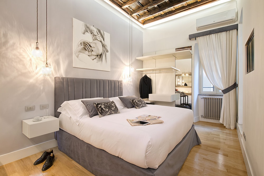 Domus Libera — Hotel rooms in Rome, Lazio