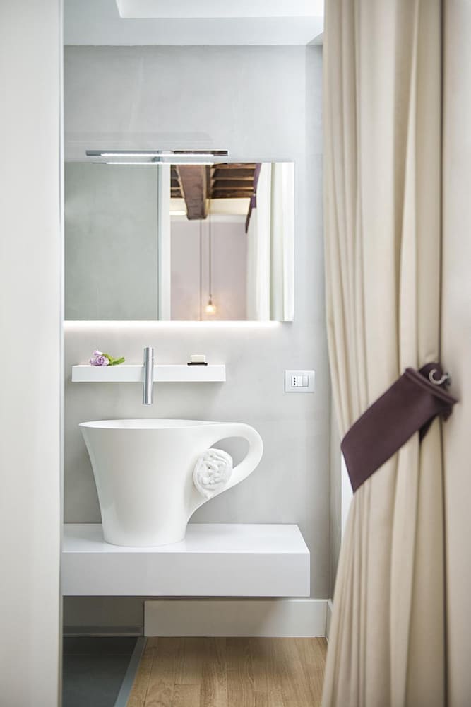 Domus Libera — Hotel rooms in Rome, Lazio