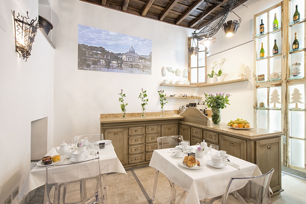 Domus Libera — Restaurant & bars in Rome, Lazio