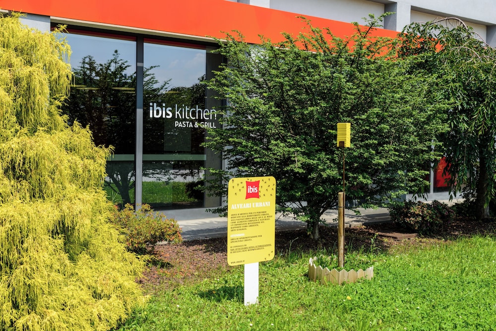Ibis Milano Fiera — Restaurant & bars in Lainate, Lombardy