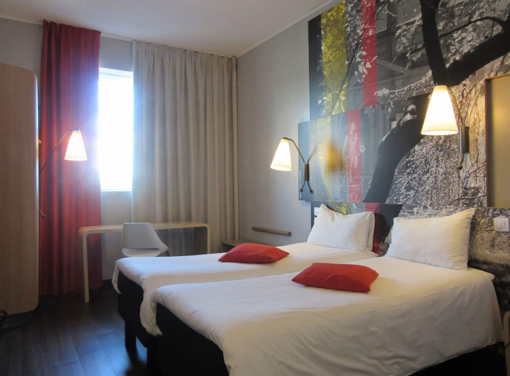 Ibis Milano Fiera — Hotel rooms in Lainate, Lombardy
