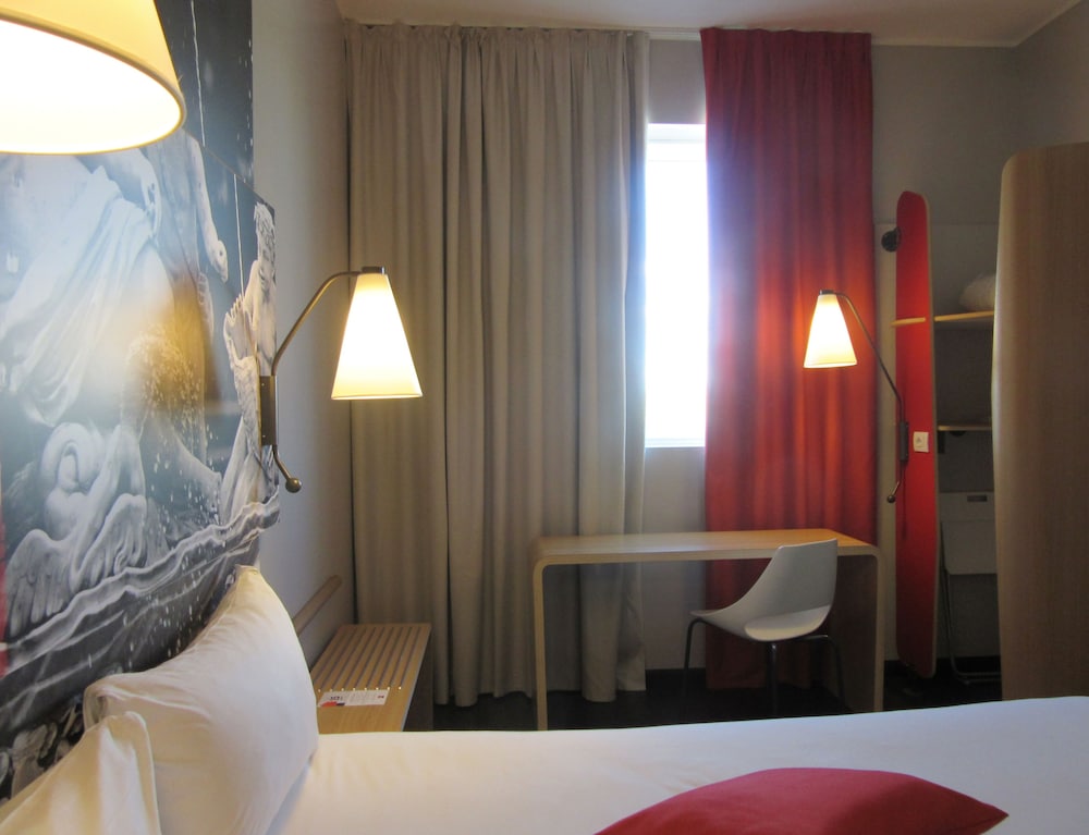 Ibis Milano Fiera — Hotel rooms in Lainate, Lombardy