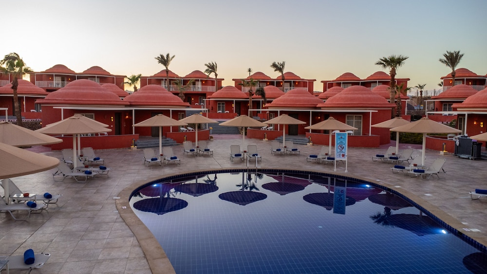 Pickalbatros Laguna Club Resort Sharm El Sheikh — Swimming pool in Sharm El Sheikh, Red Sea