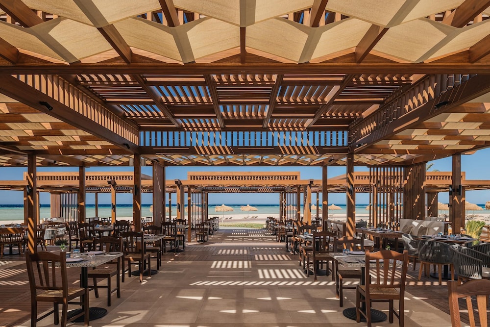 JAZ Elite Asteria — Restaurant & bars in Sahl Hasheesh, Red Sea