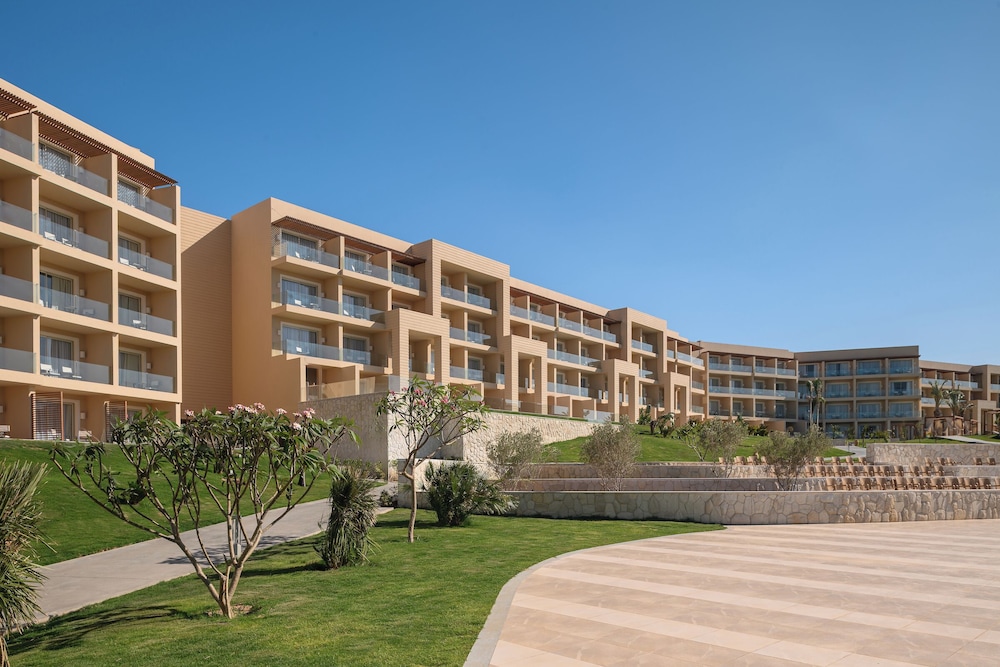 JAZ Elite Asteria — Hotel building in Sahl Hasheesh, Red Sea