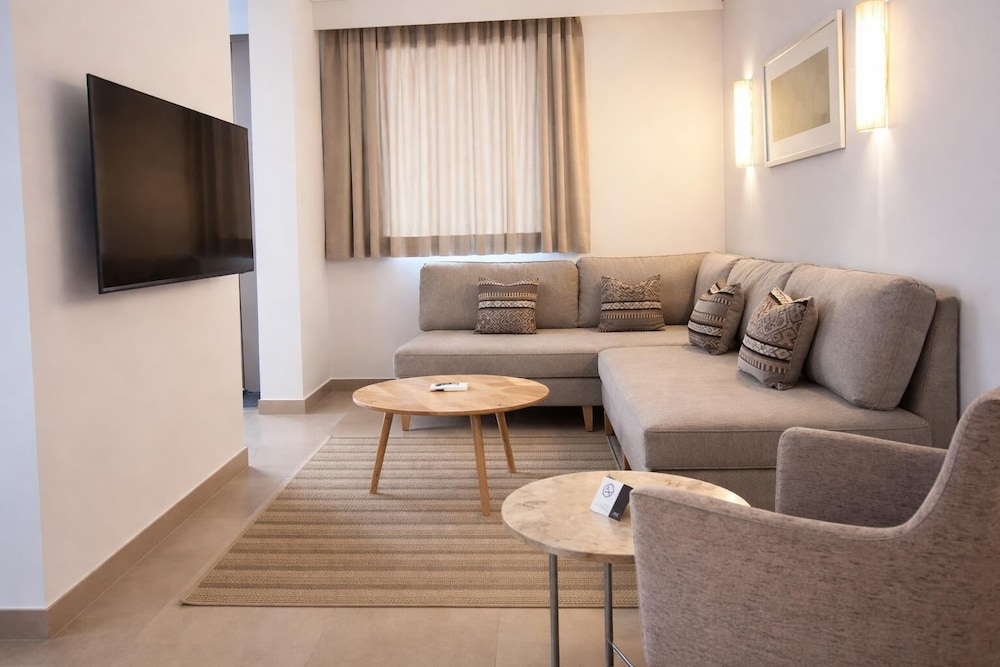 JAZ Elite Asteria — Hotel rooms in Sahl Hasheesh, Red Sea